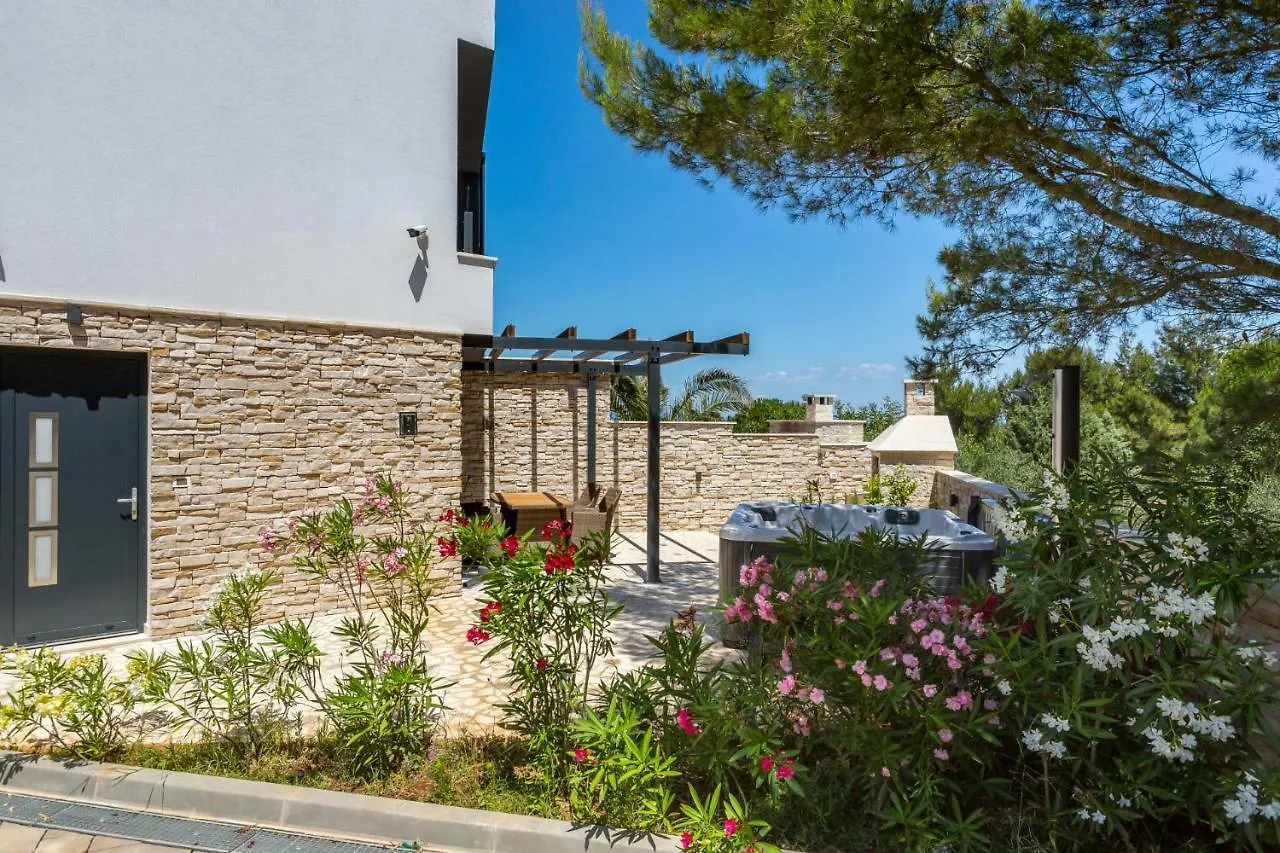 Seaside Villa & Spa Liznjan Croatia